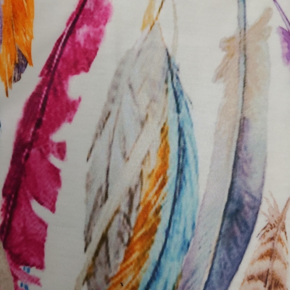 Colorful Feather Shirt - Picture 3 of 4